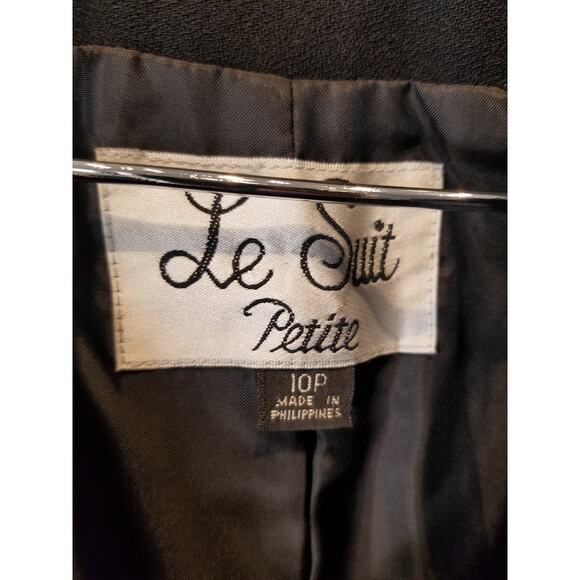 Le Suit Black Blazer Petites Fitted Buttons Pockets Carer Work Business Size 10P - Picture 2 of 9